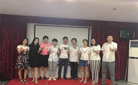  通發(fā)激光的家人們和各位美女初次見面！